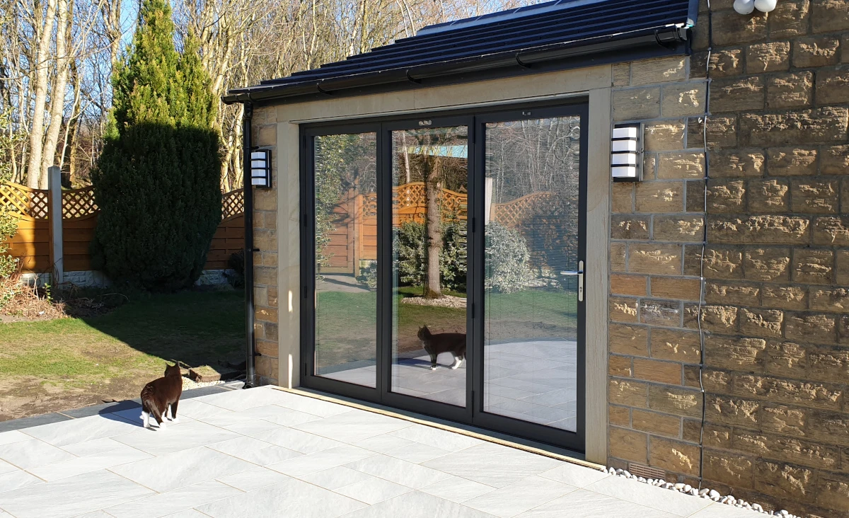 bifold door