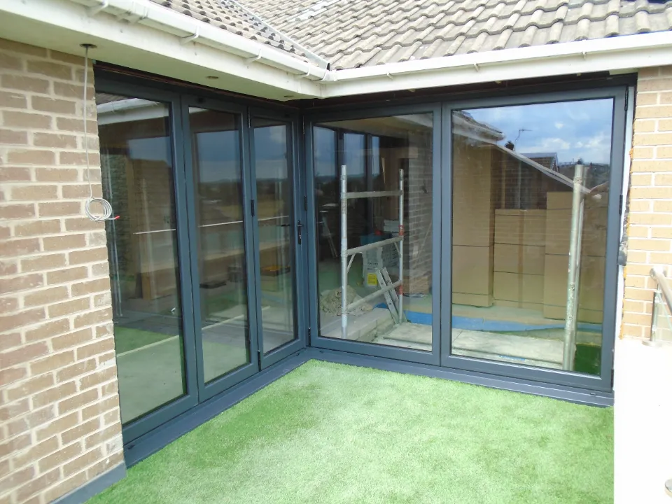 corner bifold door